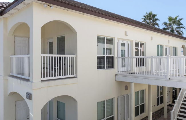 Large Family Condo Close to the Beach With Pool! - Foto 35