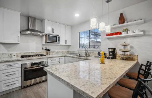 Cozy single story 2 bdrm family home near the BLVD - Foto 9