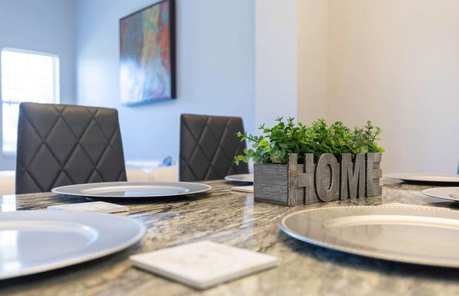 Beautiful Townhome Near Theme Parks - Foto 39