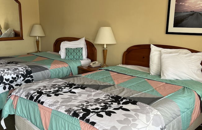 Ambassador Inn And Suites - Photo 20