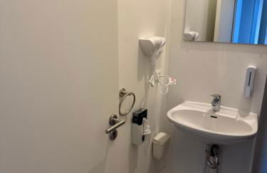 Aparthotel Emilia 24h Check-in, Free Parking and WiFi - Foto 7