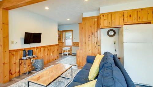 Waterfront Gray Home with Furnished Deck and Fire Pit! - Foto 3