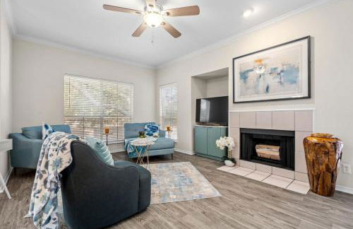 Upscale City Apartment with Pool , Fitness Center - Foto 5