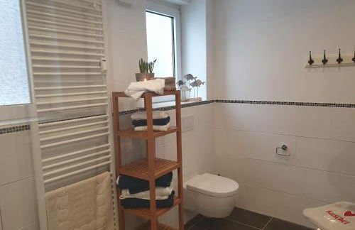 FeWo Winter in der Villa Waldrand mit zwei Balkonen - Foto 15