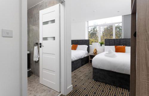 Flatzy - 16 Guests 4 En-suite Central Apartment B - Foto 32