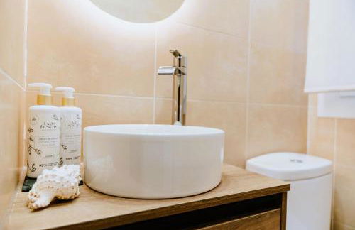 APARTAMENTO REY ENEO II 80 m2 en la Cuna Histórica del Vino - Photo 39