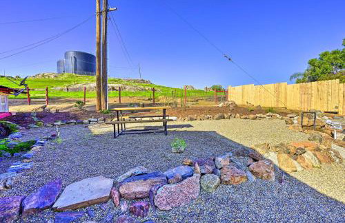 Peaceful Ranch Home with Sierra Nevada Views - Foto 27