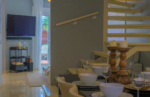 Beautiful Frontline beach Townhouse - Photo 12