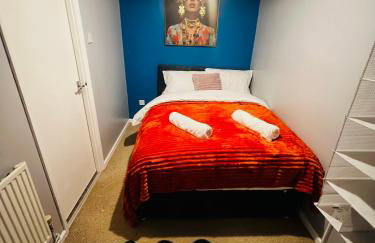 Chic 2BR escape near Luton Airport&Train Stn, Whipsnade zoo, Contractors - Foto 6