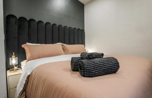 Speakeasy Suite at ArnoTriplex-Close to Downtown-Pet Friendly! - Foto 39