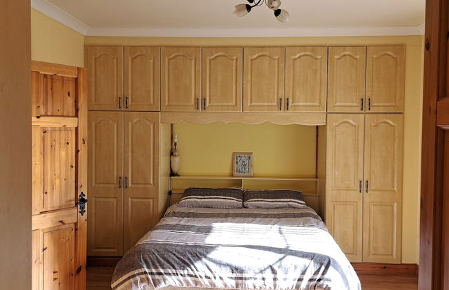 Spacious 6-bed House 10 Minutes From Knock Airport - Photo 10