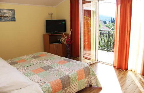 Apartments with WiFi Zlarin - 15409 - Photo 7