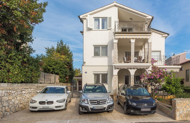 Elegant two-bedroom apartment with terrace in Rovinj - Photo 66