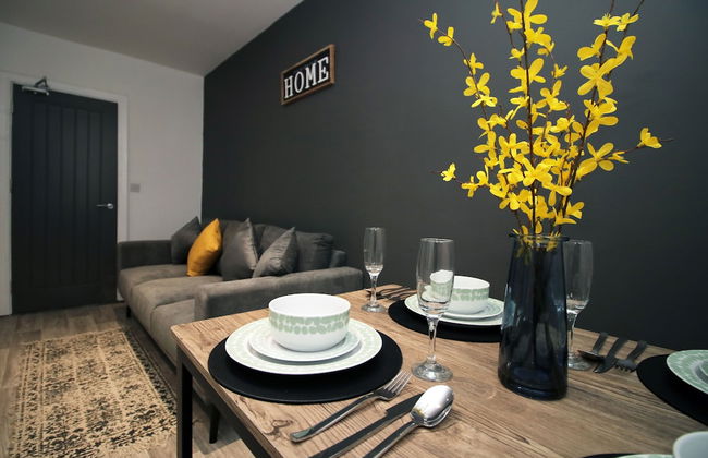 Skyline Remarkable 2-bed Apartment in Swansea - Photo 27