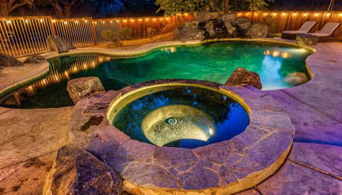 Log Cabin w/ pool, spa, game room, sleeps 20 - Foto 4