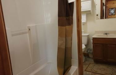 One Bedroom Cozy Cabin #23 on Patoka Lake in Southern Indiana - Foto 7