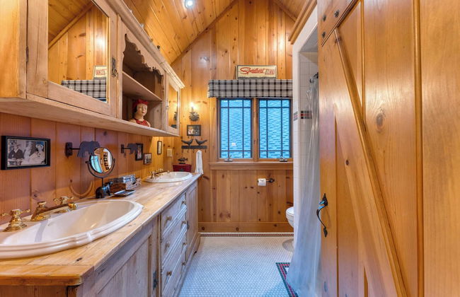 Homewood Lakefront by Avantstay Private Beach & Lake Access + Views! - Photo 25