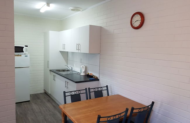 Grampians View Cottages and Units - Photo 17