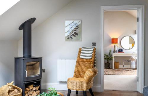 Pawson House - Photo 2