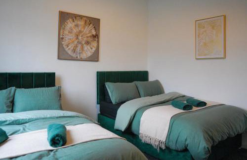 Modern 2-Bed House Free Parking Contractors & Families Friendly Rotherham - Foto 10