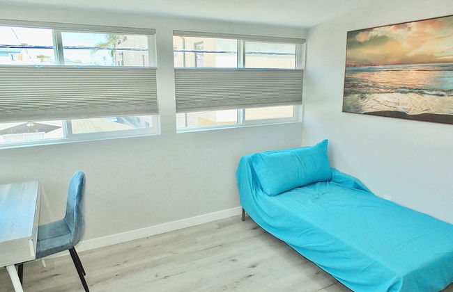 New Beach & Bay Retreat Full of Amenities! - Foto 18