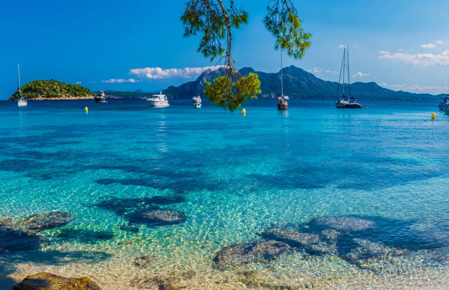 Formentor y mercadillos típicos de Mallorca desde el sur - Foto 1