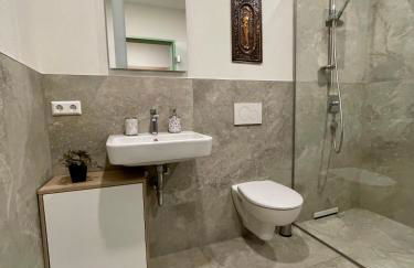 NEU Goldstadt Gallery City Suite Zentrum Pforzheim am Schlössle - Foto 53