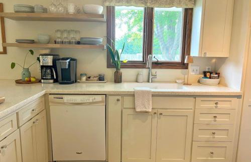 Sunlit Maple Inn-Rest Awaits You - Foto 34