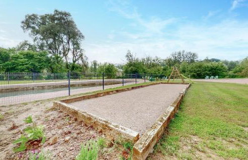 4 Bedroom Gorgeous Home In Bezinghem - Foto 14