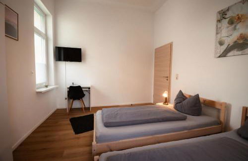 Evelyns Apartment, nahe der Therme und dem Zentrum, privat Parkplatz, Balkon, Highspeed-WLAN - Photo 29