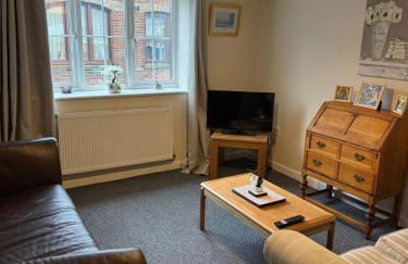 Cosy Warm, Sleeps 6, Bath, Central Ryde - Photo 1