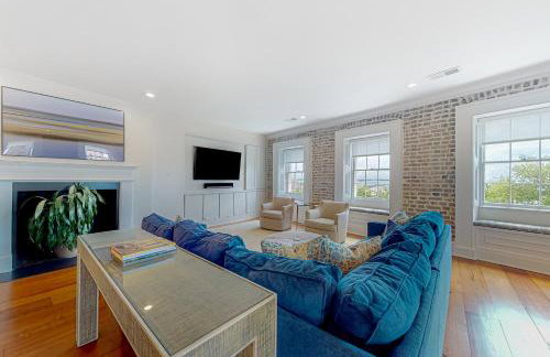 Rainbow Row Pied-À-Terre - 30 Day Rental - Photo 11