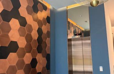 City Centre Roof Terrace Penthouse with Parking - Photo 15