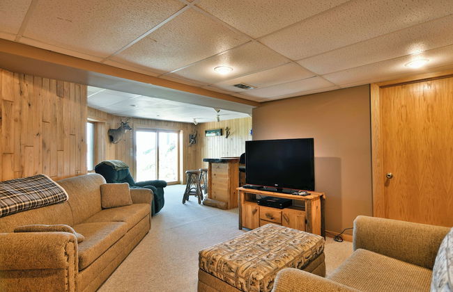 Cheif Lake Lodge - Photo 19