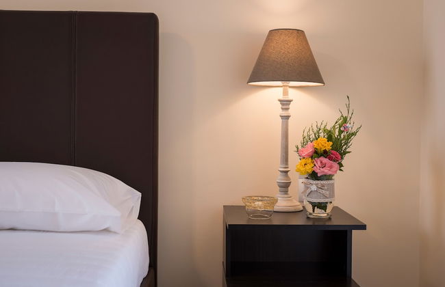 Steps to the Beach Spacious Home-Parking - Foto 11