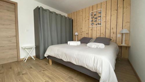 Maison de ville - Parking privé - Photo 4, towels, wardrobe