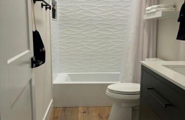 Exclusive Lakefront Retreat on Douglas Lake - Photo 20