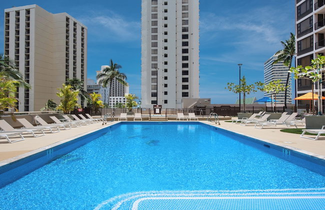 36Fl with Ocean View, Mins to Waikiki Beach, Parking - Foto 1