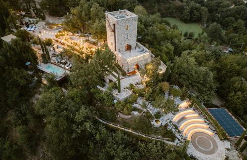 Medieval Tower In Sibillini Mountains Park - Foto 40