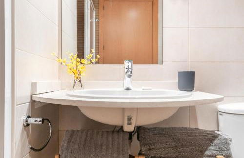 The Orbit Apartments - Photo 4