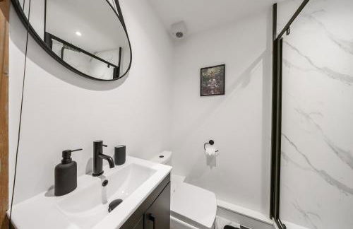 Elevated Escape - Hot tub, sauna, rooftop terrace - Foto 2