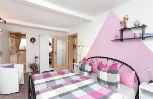 Quiet Couples Apartment - Foto 13