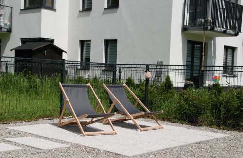 Elegant apartment with private garden, AC and garage, near airport - Foto 25