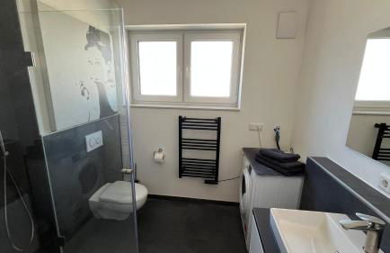 Neue und modische Wohnung im Duisburger Süden - Foto 3