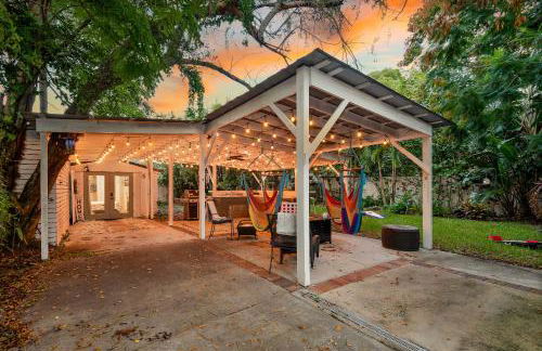 Tiny Home w MIL suite - 3 MI to DT - Foto 48