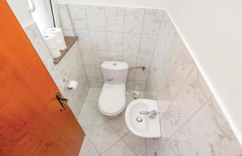 4 Bedroom Stunning Home In Viskovo - Foto 41