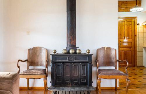 Spacious Cottage - Panoramic Sea & Mountain Views - Photo 15