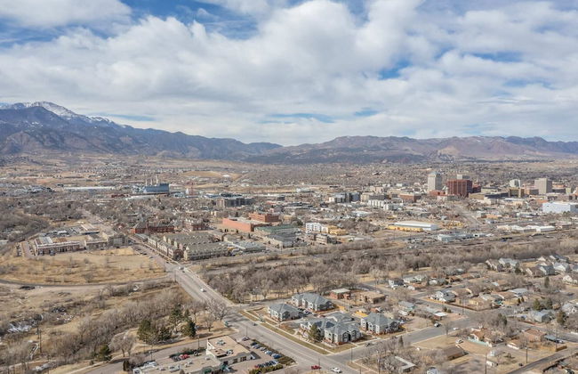 5BD Dog Friendly Family Getaway Near Downtown! - Photo 65