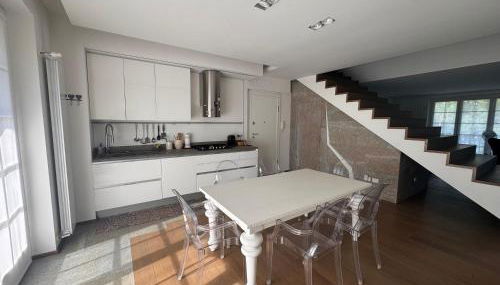 Ampio Appartamento con vista lago, sauna e camino Golf club Margara - Foto 2