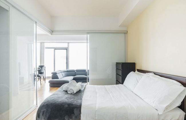 Lanterra Downtown Cn Tower - Photo 31